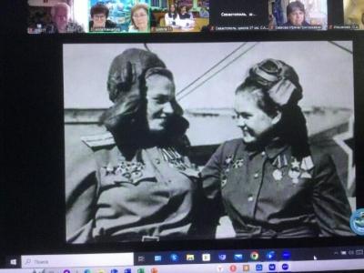 ize7fifnlou.jpg